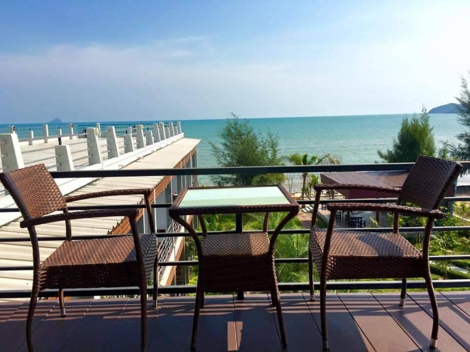 Windy Seaview Resort Chao Lao Beach Exterior foto